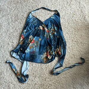 Halter open back crop